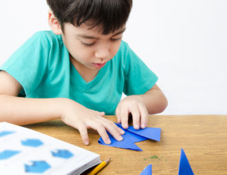 origami niño - Escuela Infantil Menuts